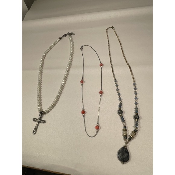 Lot Of 32 Necklaces Vintage To Modern & 26 Pendants - Picture 5 of 16